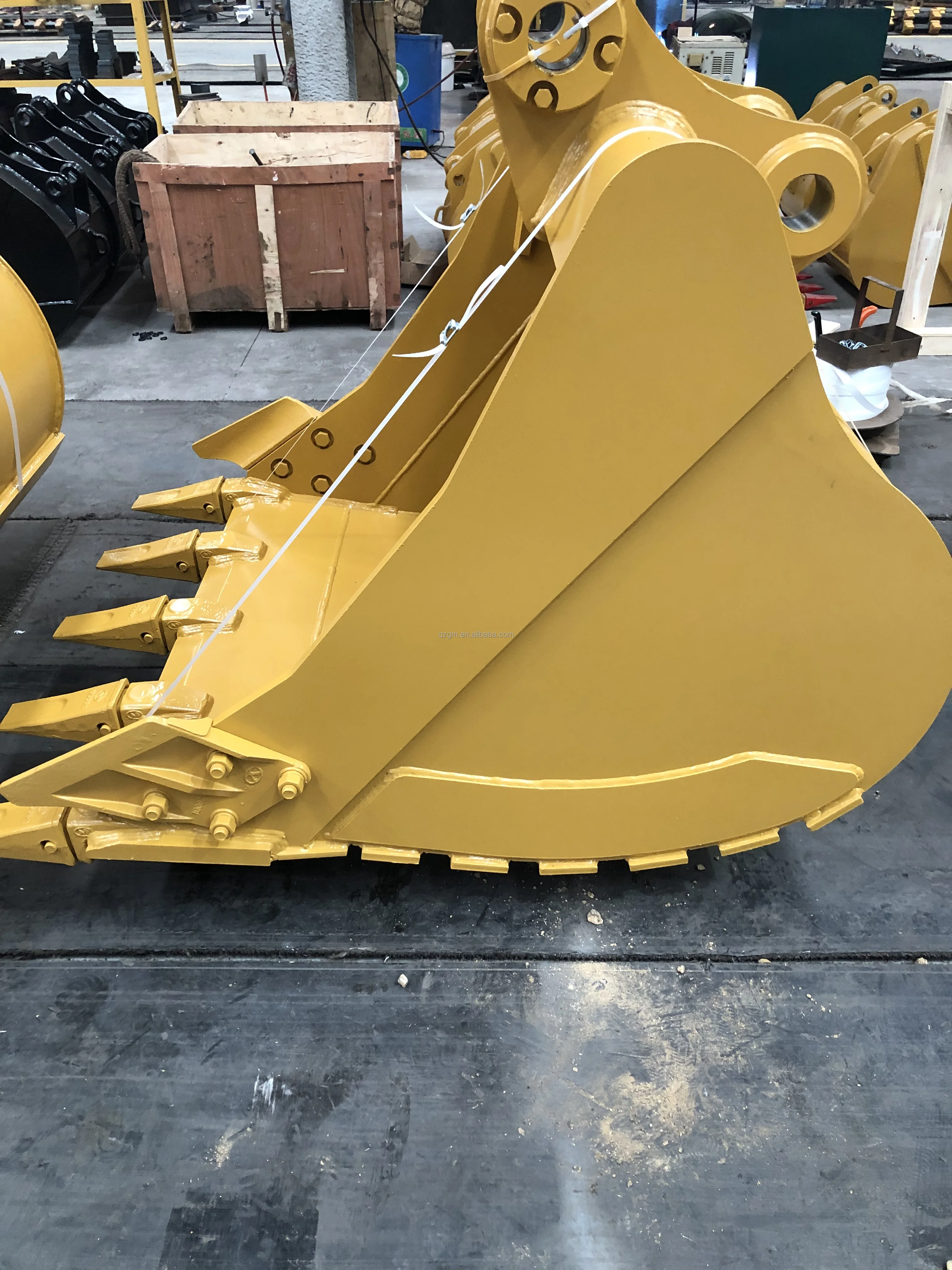 20-Ton Standard Excavator Bucket with 1 Year Warranty for Certified for Earthmoving Applications