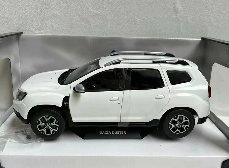 SOLIDO 1:18 Scale DACIA DUSTER 2018 Car Simulation Alloy Car Model Diecast Toy Collectible Gifts Ornaments