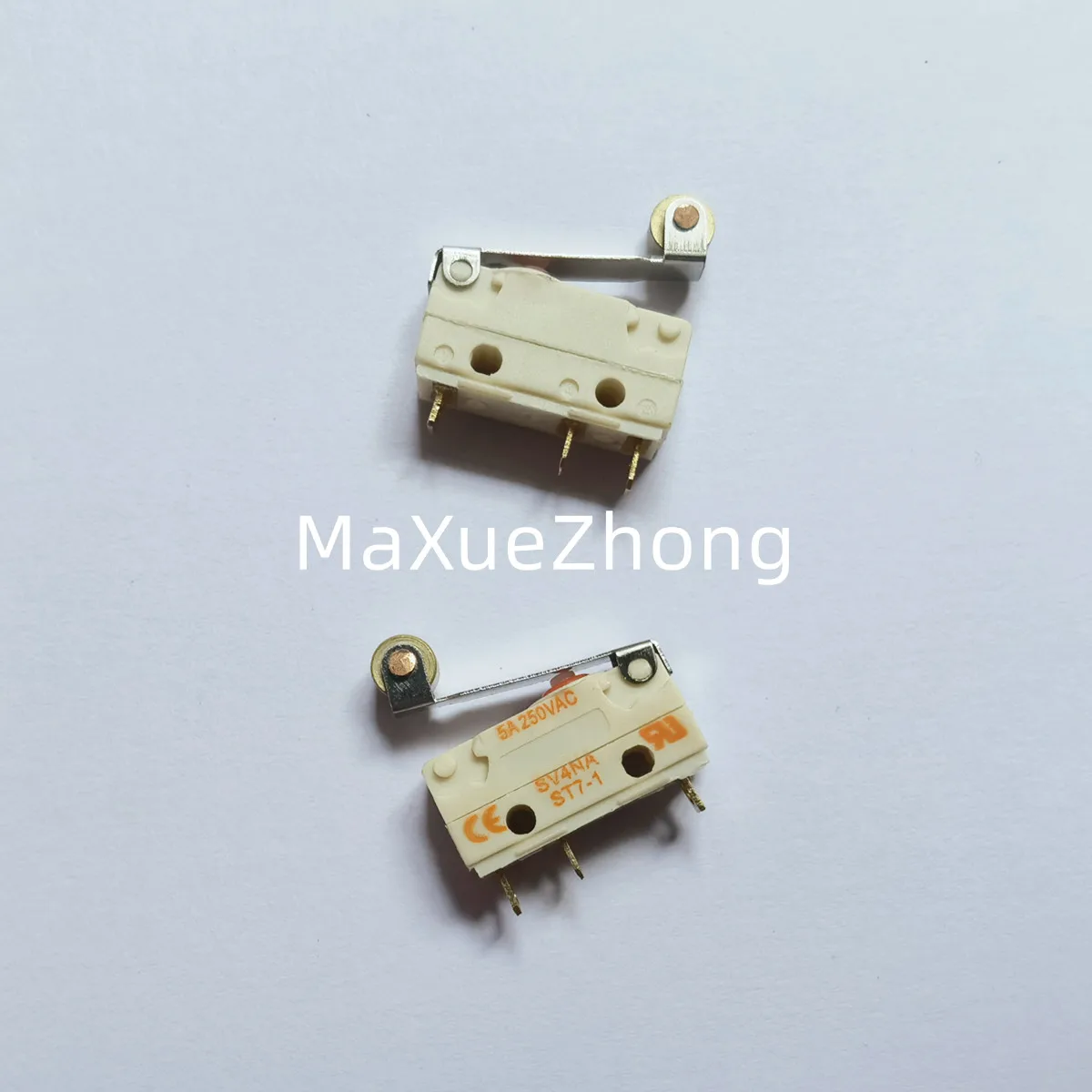 

Original new 100% SV4NG waterproof silver contact belt roller small travel limit micro switch 5A250VAC