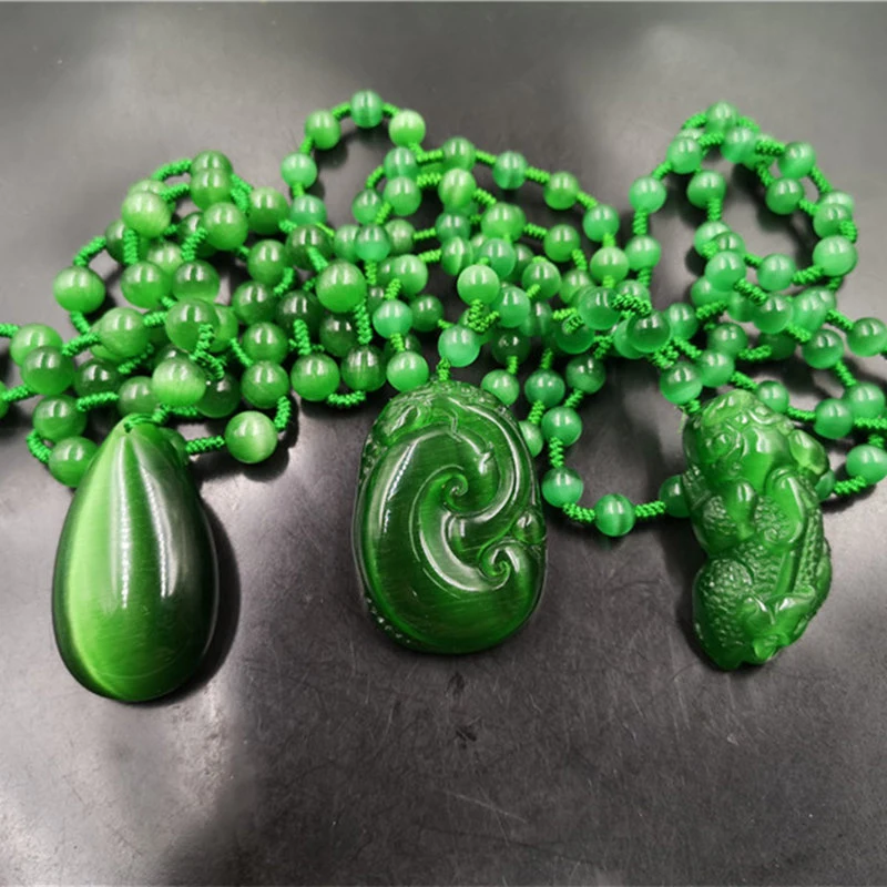 

Affordable Jade Products Emerald Cat's Eye Stone Water Drop Pendant Green Cat's Eye Stone Pixiu Wishing-fulfilling Pendant