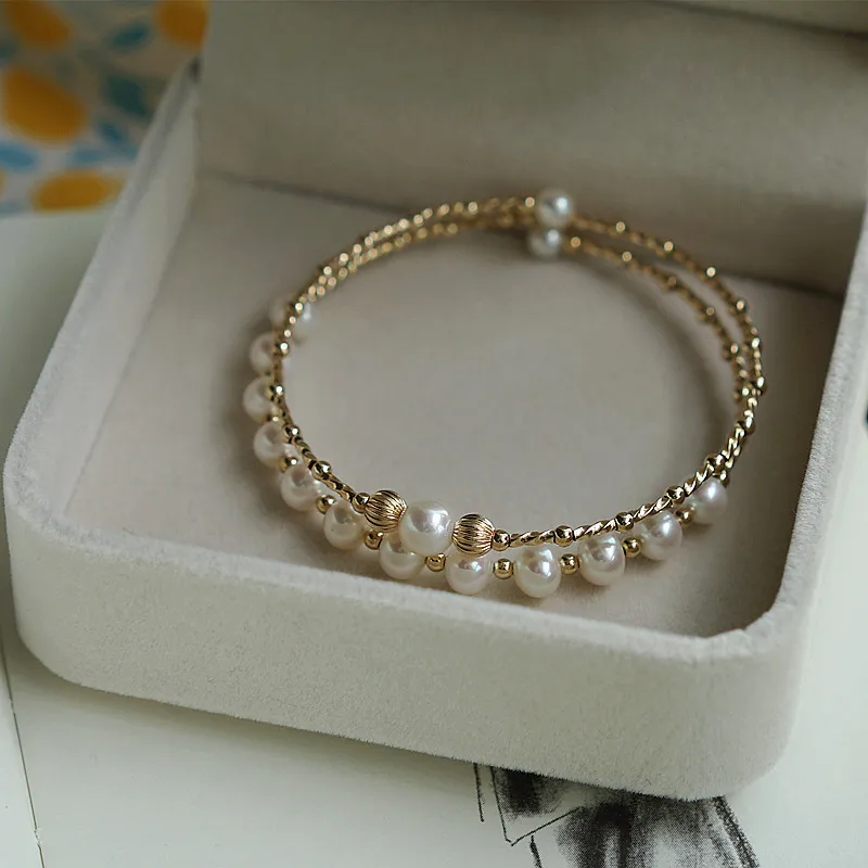 Double layer pearl bracelet with exquisite and high-end feel, gentle and versatile bracelet with a girl\'s temperament