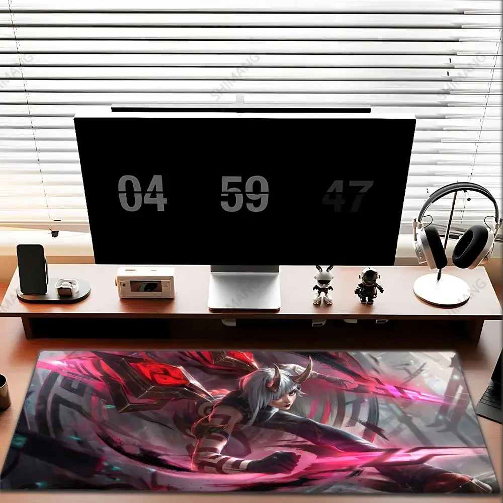 League of Legends Kaisa Large Mouse Pad Gaming Mousepad PC Gamer Computer Office Mouse Mat Keyboard Mat Desk Pad Laptop Mausepad