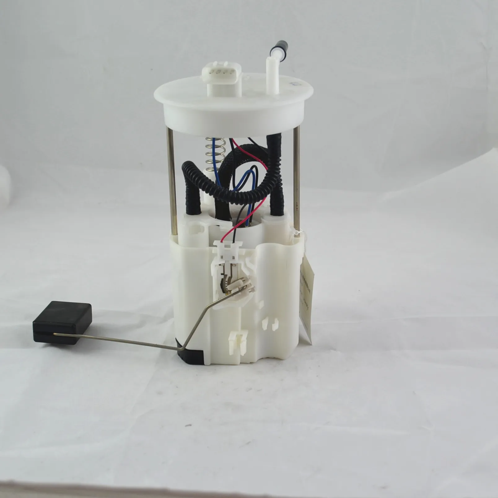

Fuel System Fuel Pump Assembly for Nissan Tiida 1.6L 17040-EW80A 17040-EW800 17040-EN00A