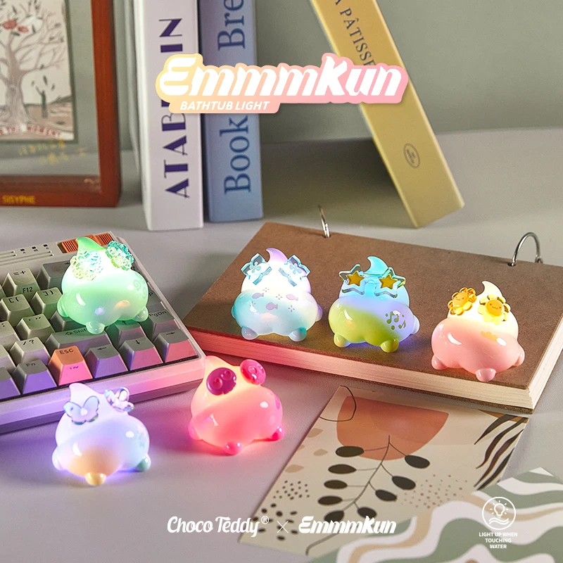 

Emmmkun Bathtub Light Series Blind Box Anime Figure Kawaii Desktop Decoration Doll Night Light Luminous Toy Surprise Girl Gift