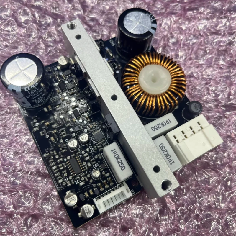 Original 1000A rear amplifier module