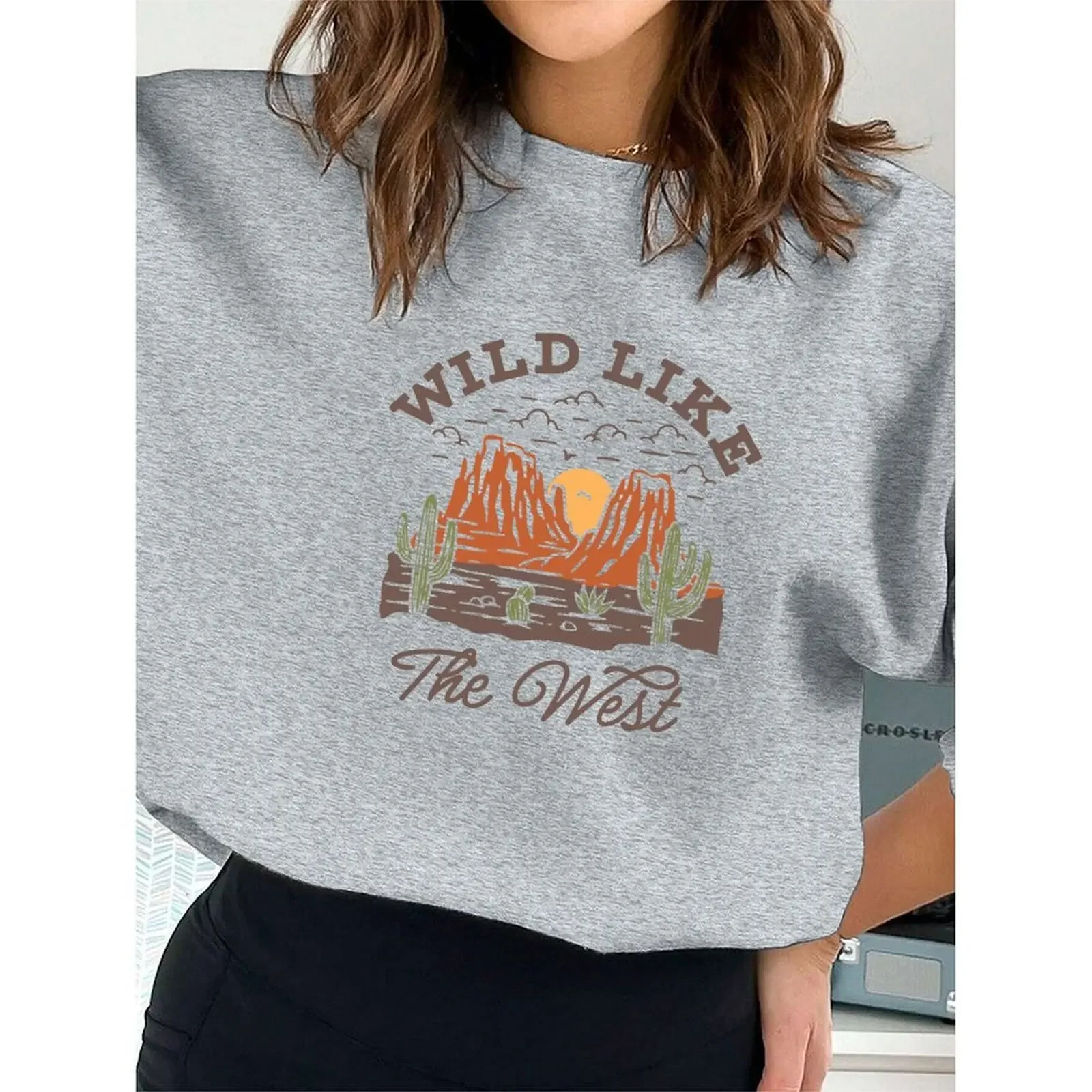 

Pullovers O-Neck Sweatshirts For Woman Long-sleeved Velvet Winter Casual Fashionable Cowgirl Style Wild West Print Sweatshirt