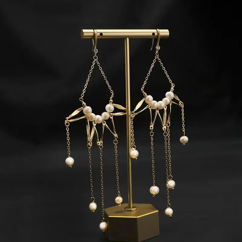 

Long fashion fringed earrings earrings, earrings, natural pearl women's new temperament design earrings 18K gold