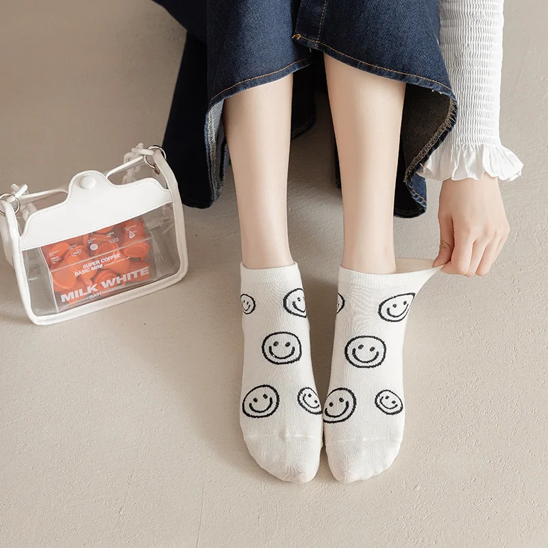 200/100/50/20/10/5 cartoon smiley short socks female spring and summer thin socks female students cotton socks