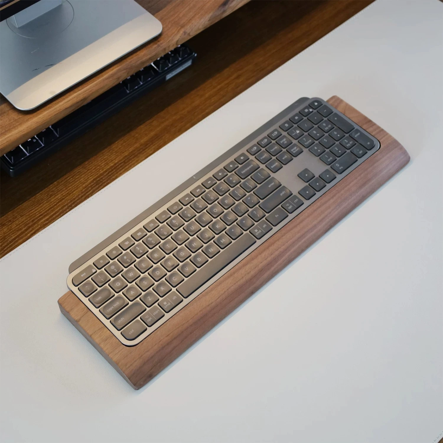 部品取りに！mouse LM-iHS320X Windows10 キーボード付 Walnut Base Keyboard Tray for MX Keys/MX Mechanical/Craft Tray