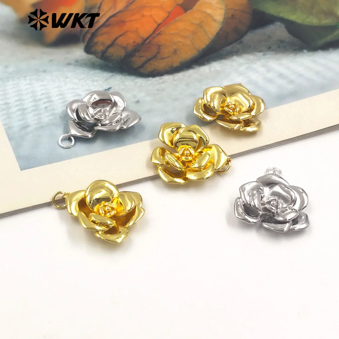 

WT-P2000 Wholesale Exquisite Flower Shape Handmade Pendant With Metal Gold/Silver Color Plated Jewelry Accessory For DIY