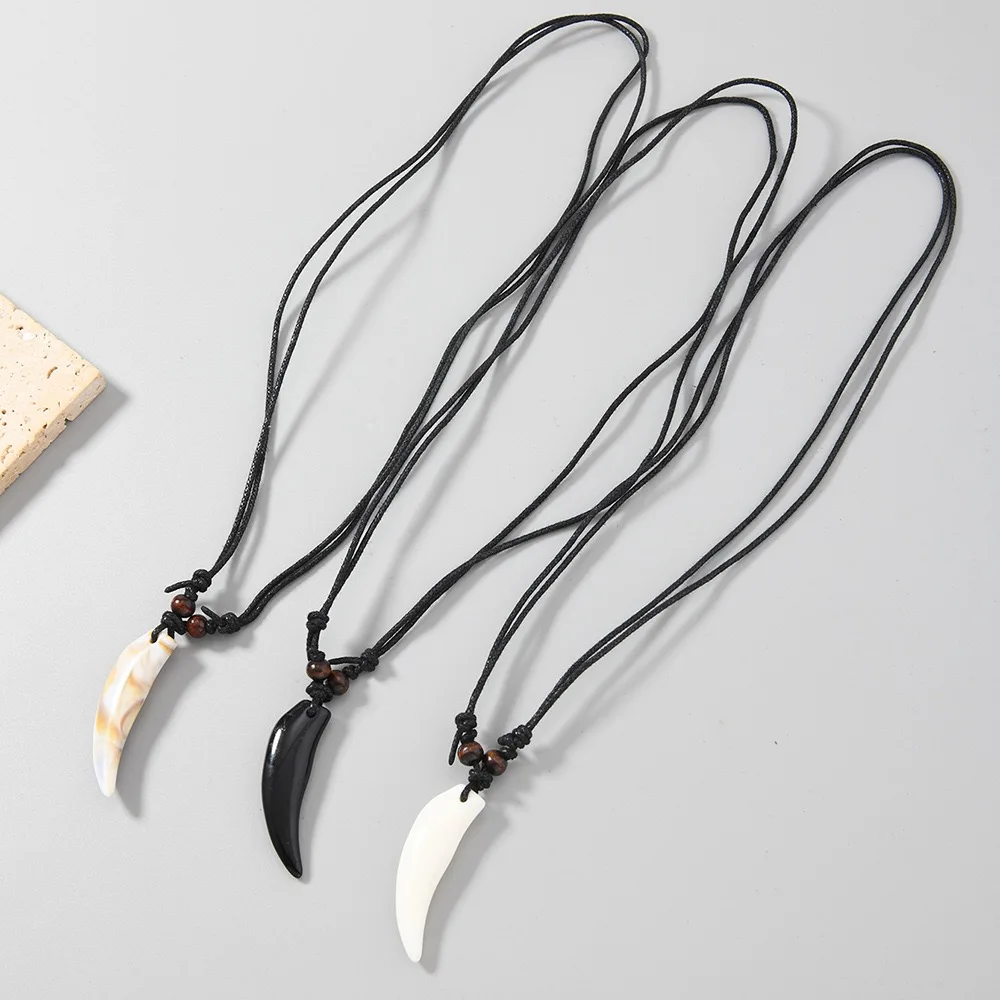1pc Handmade Acrylic Wolf Tooth Necklace for Men Women's Beaded Animal Tooth Pendant Jewelry Gifts