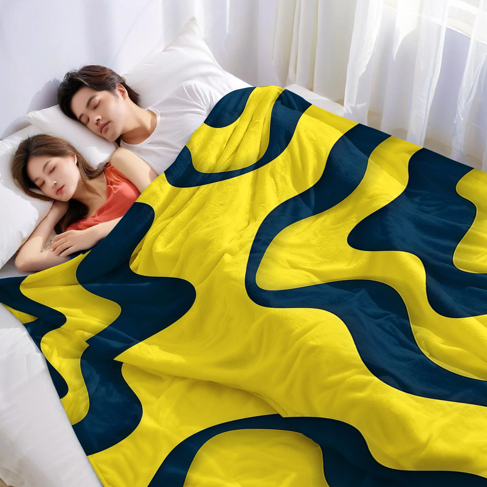 Wavy Cutout Lightweight Microfiber Soft Christmas Fleece Blanket Warm Cozy Throw for Bed Sofa Office Travel All Season