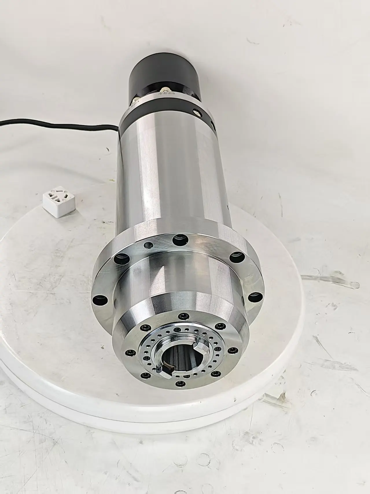 numerical control engraving machine spindle 11KW 380V 12000rpm 150mm 6-pole, automatic tool change, water-cooled bearing motor