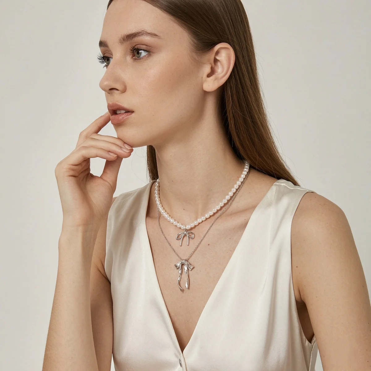 Süßer, cooler Stil Metallband-Schleife mit simulierten Perlenkette für Frauen, zierliche elegante Twist-Schleife Choker, ästhetischer Schmuck – Detail 10
