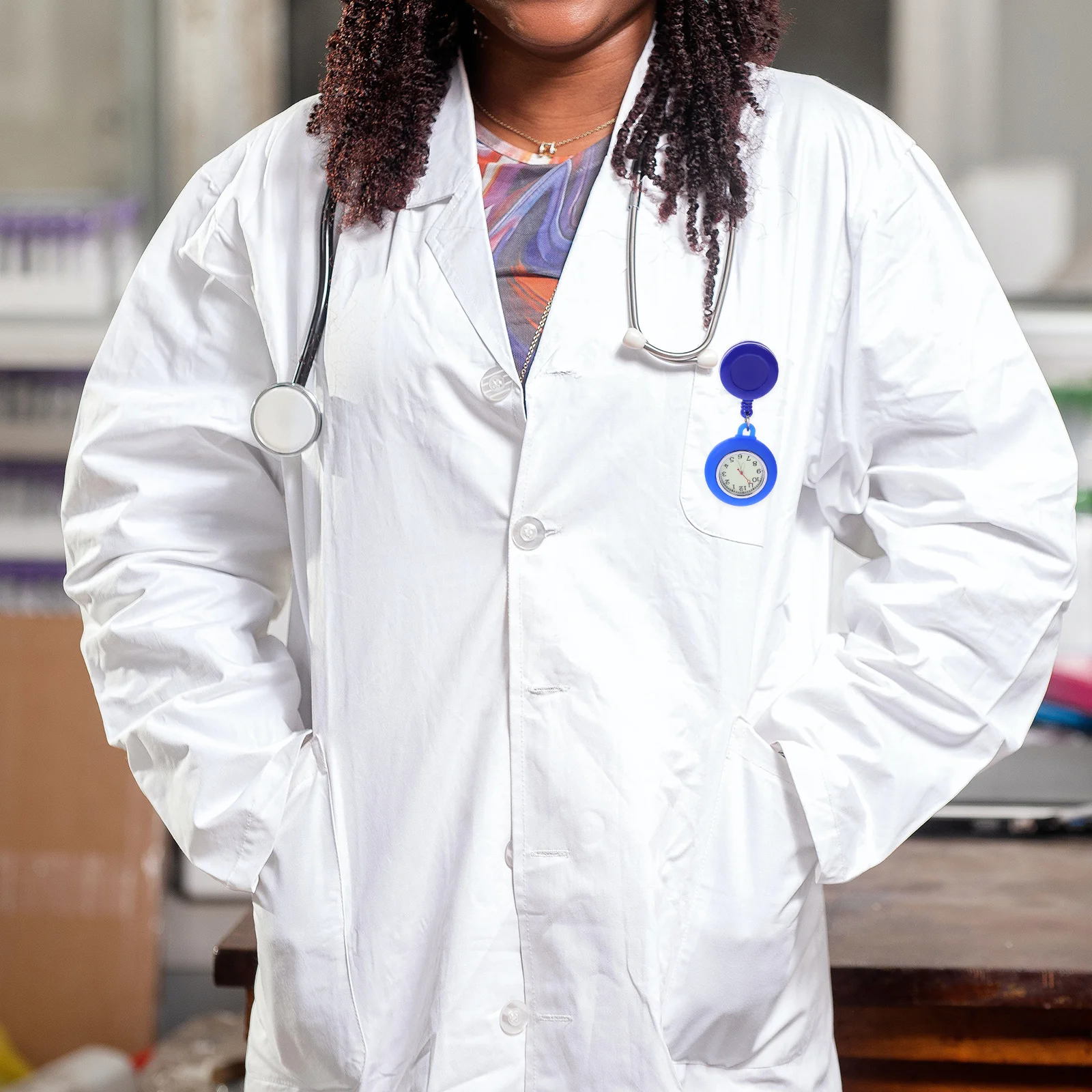 3Pcs Nurse Pocket Watch Premium Alloy Round Portable Design Precision Quartz Movement for Doctors and Nurses Black Light Blue