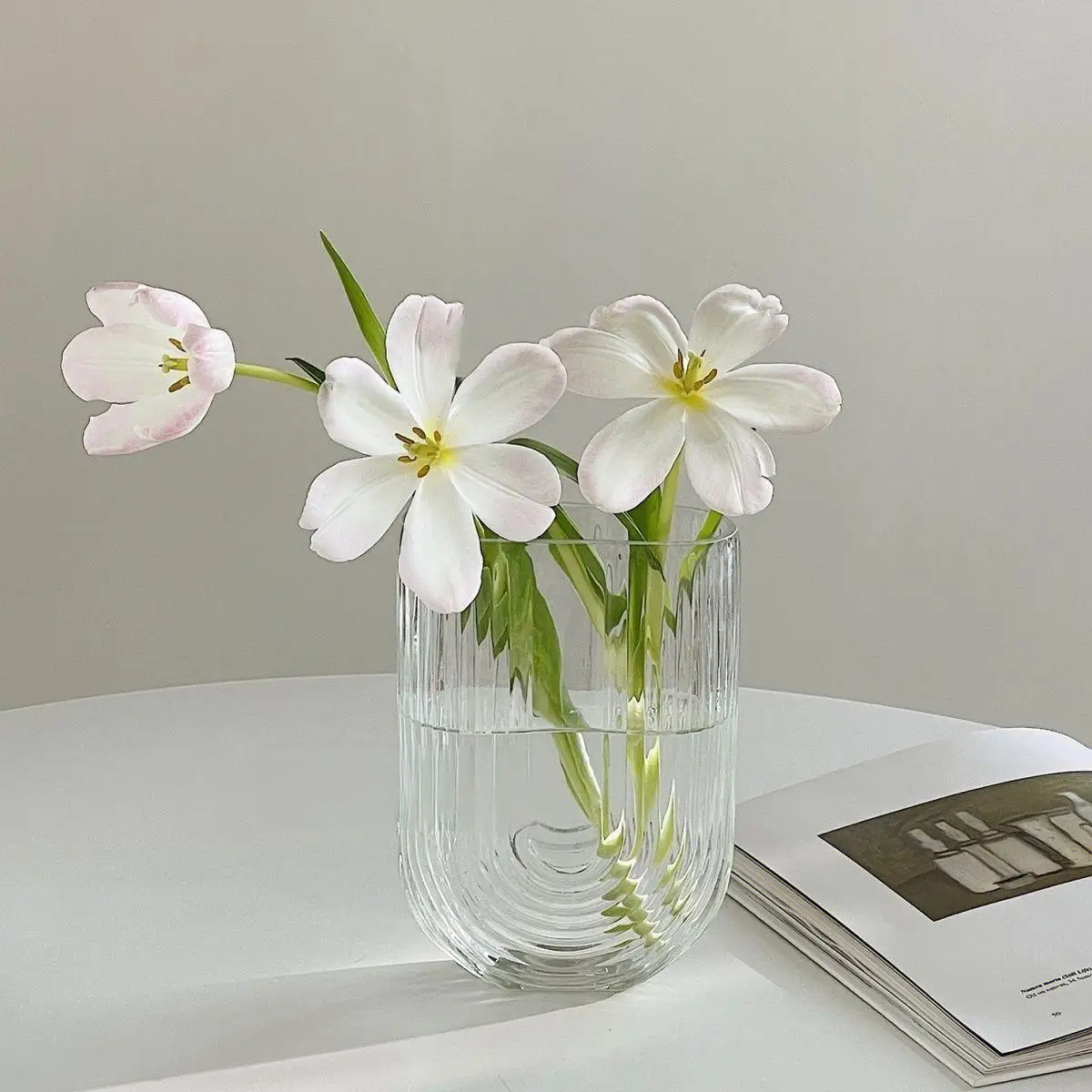 

Creative Irregular Plastic Vase Hydroponic Plants Flower Arrangement Bottle Retro Striped Vase Home Room Dinner Table Decor