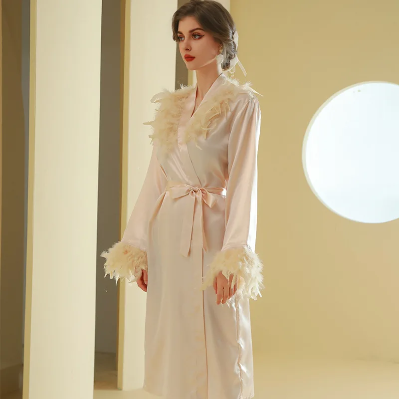 Personalized Name Date Wedding Feather Bride Robe Bridesmaid Bathrobe Nightwear Long Elegant Woman Gown Sexy Nightgown for Party