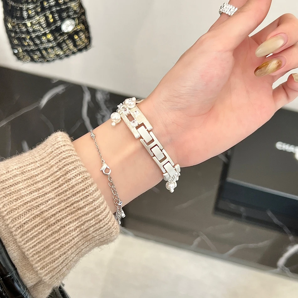 Pearl Pendant Zircon-Style Strap for Apple Watch 11 10 9 8 7 6 5 4 SE Ultra Band Iwatch Series 38 40 41 42 44 45 46 49 mm Straps