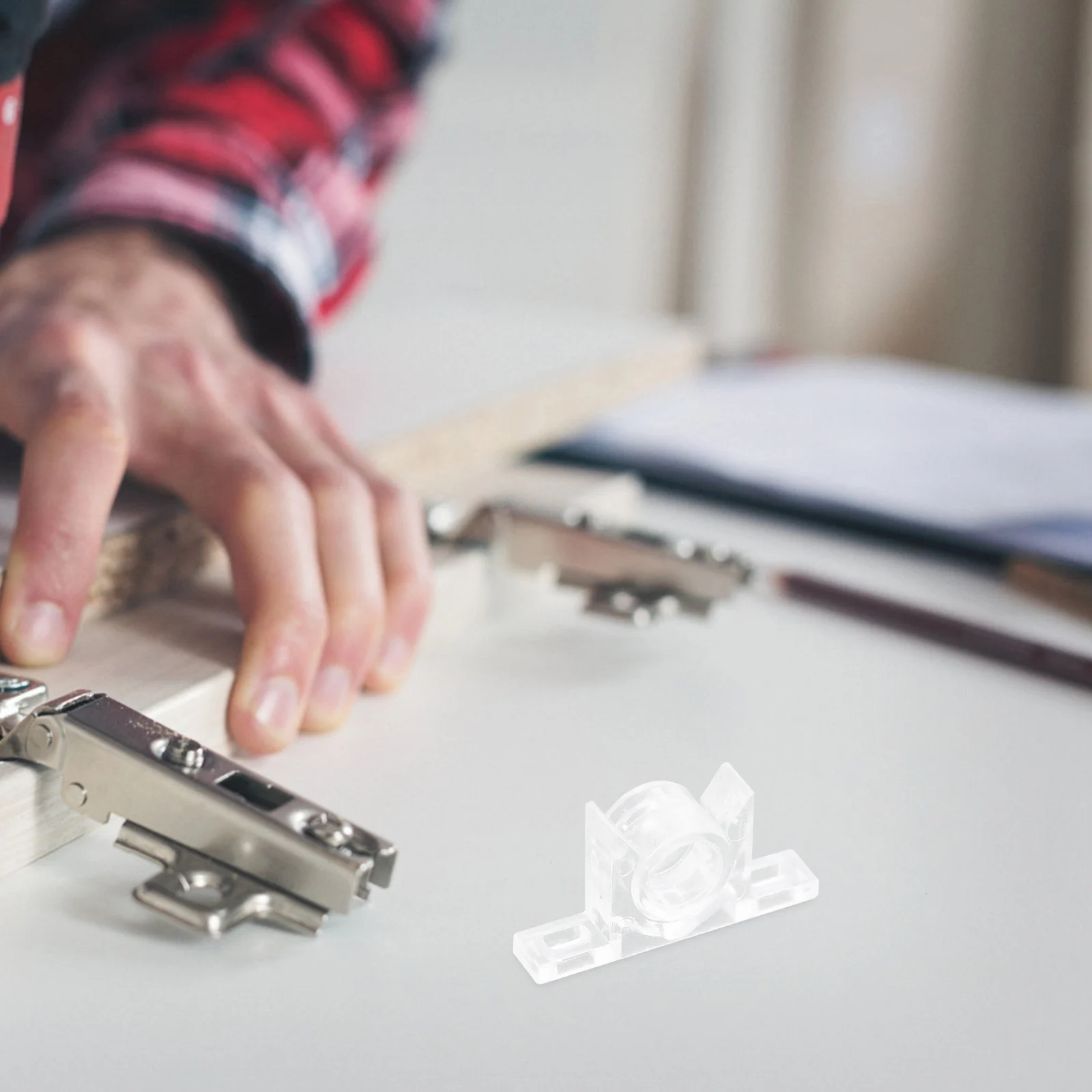 

20Sets Wardrobe Closure Clips Plastic Ball Door Catches Cabinet Door Latch Quiet Closure Easy Installation Cupboard Drawer