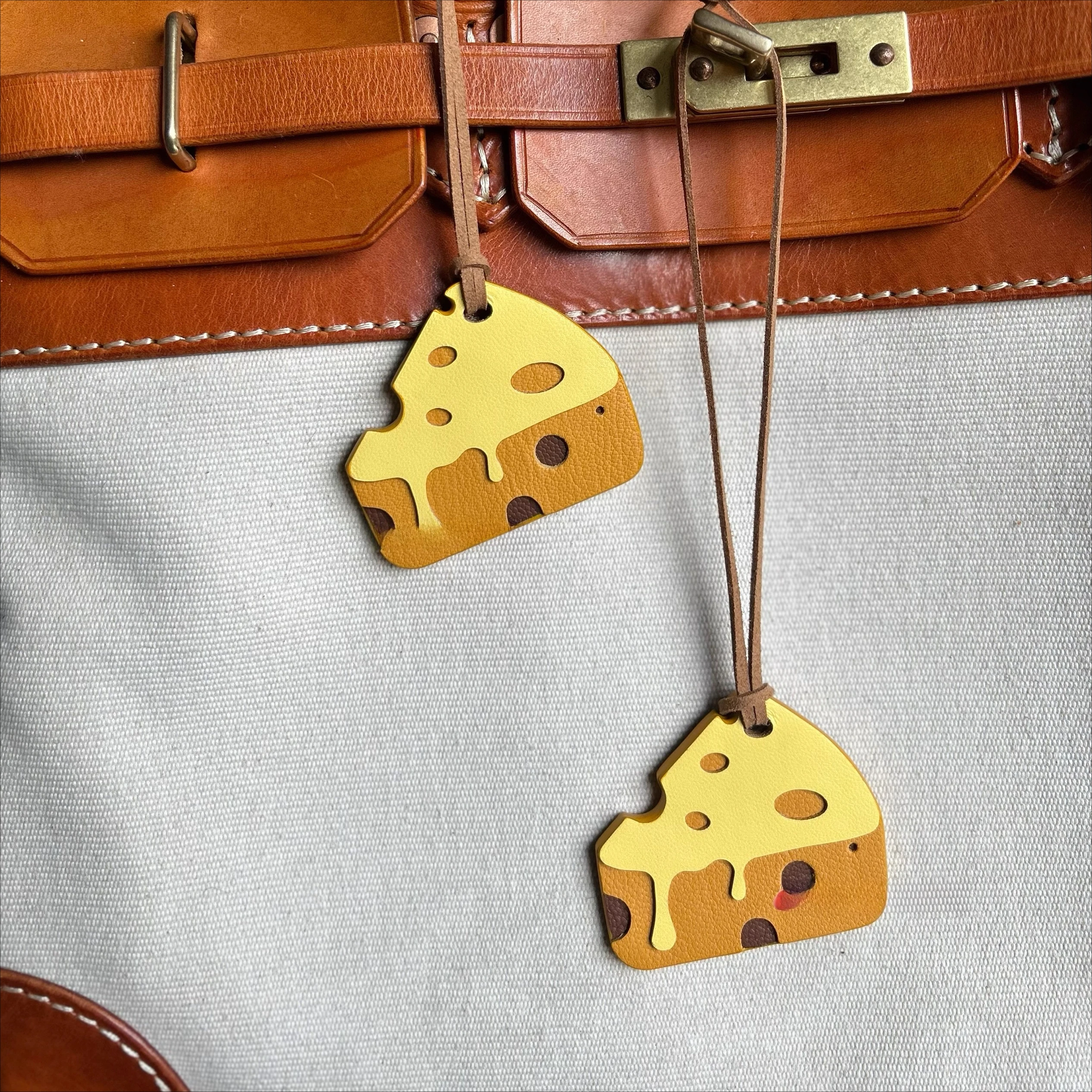Genuine leather handmade contrasting cheese pendants cute key accessories beautiful gifts bag pendants cheese ornaments