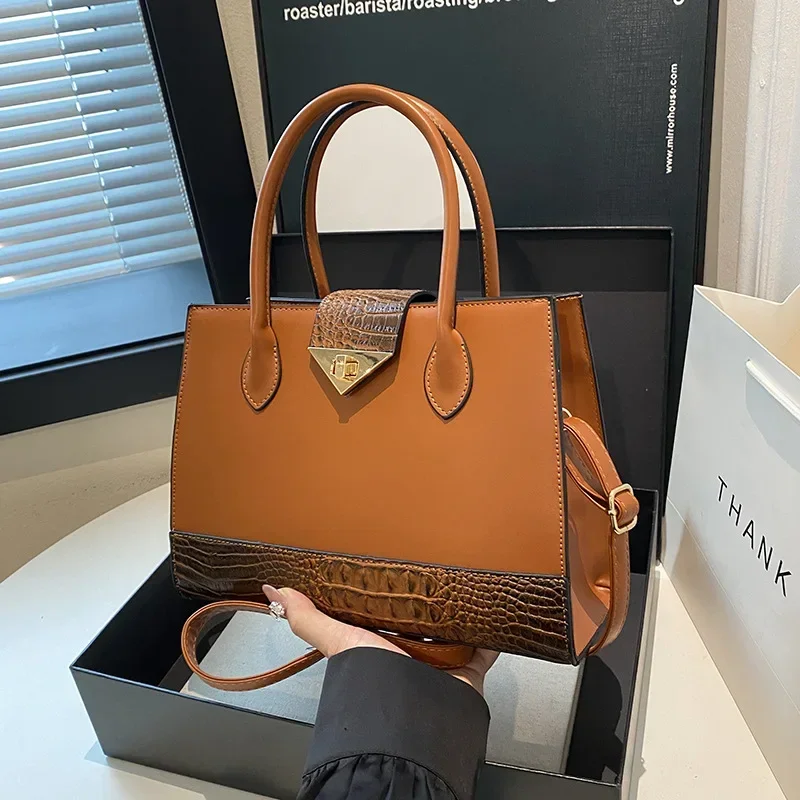 

Деловые поездки! Новинка 2025 года! Женская сумка большой вместимости — модная портативная сумка через плечо, идеально подходящая для повседневного использования и поездок на работу