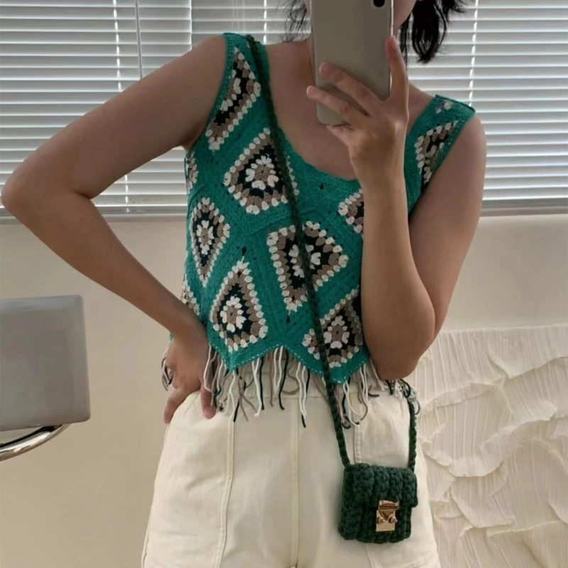 Frauen aushöhlen häkeln Vintage Quaste Crop Top Urlaub Urlaub gestrickt bunte geometrische breite Riemen Leibchen Weste