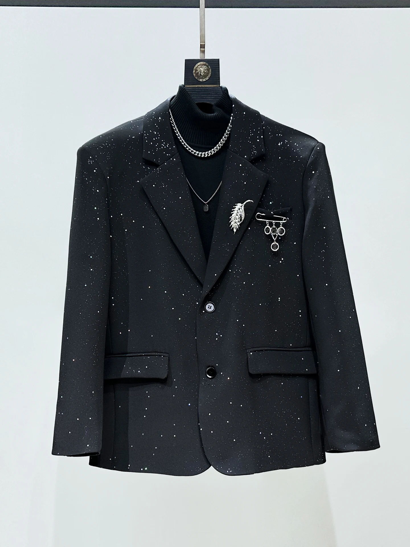 

Original Home Brand Gold Emed Men's Suit Jaet with Chest Pin Luxury Padded oulder High Faion Casual Sle round Hem