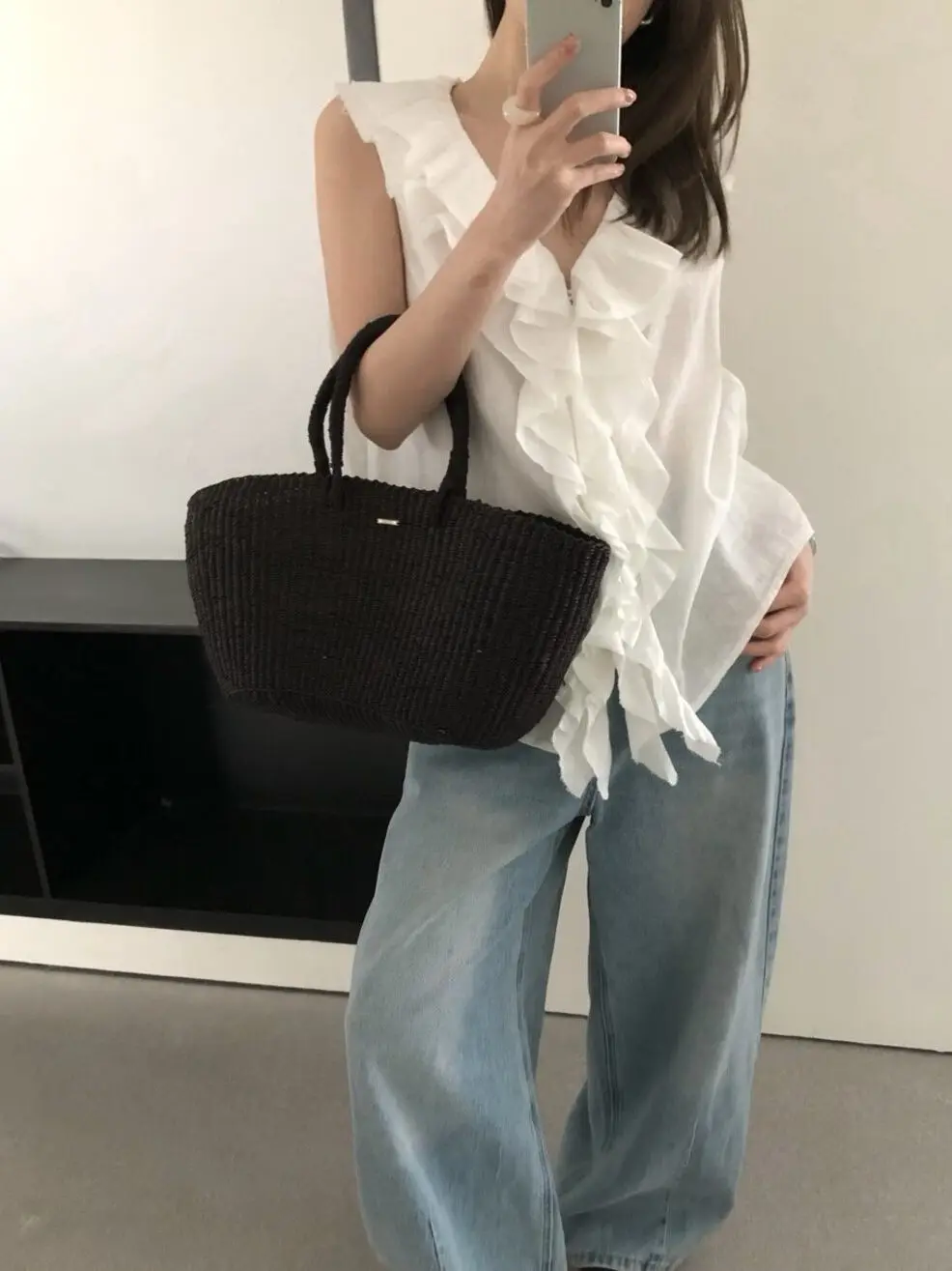 

Женская льняная рубашка Lilian в корейском стиле с V-образным вырезом, без рукавов, дышащая, комфортная, летний топ с оборками