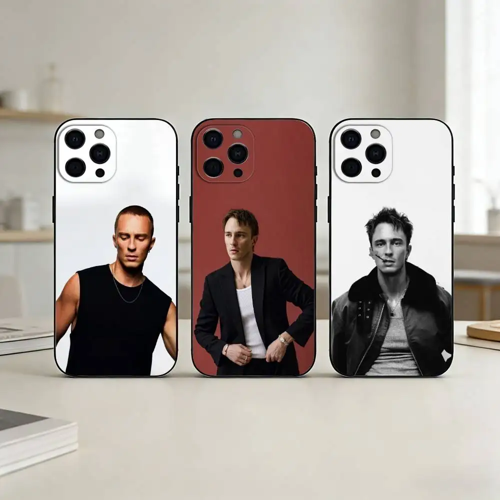 Actor D-Drew Starke…