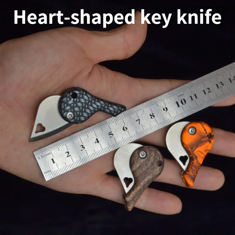 Mini heart-shaped small knife, portable folding fruit knife, pocket EDC necklace, keychain, pencil sharpener