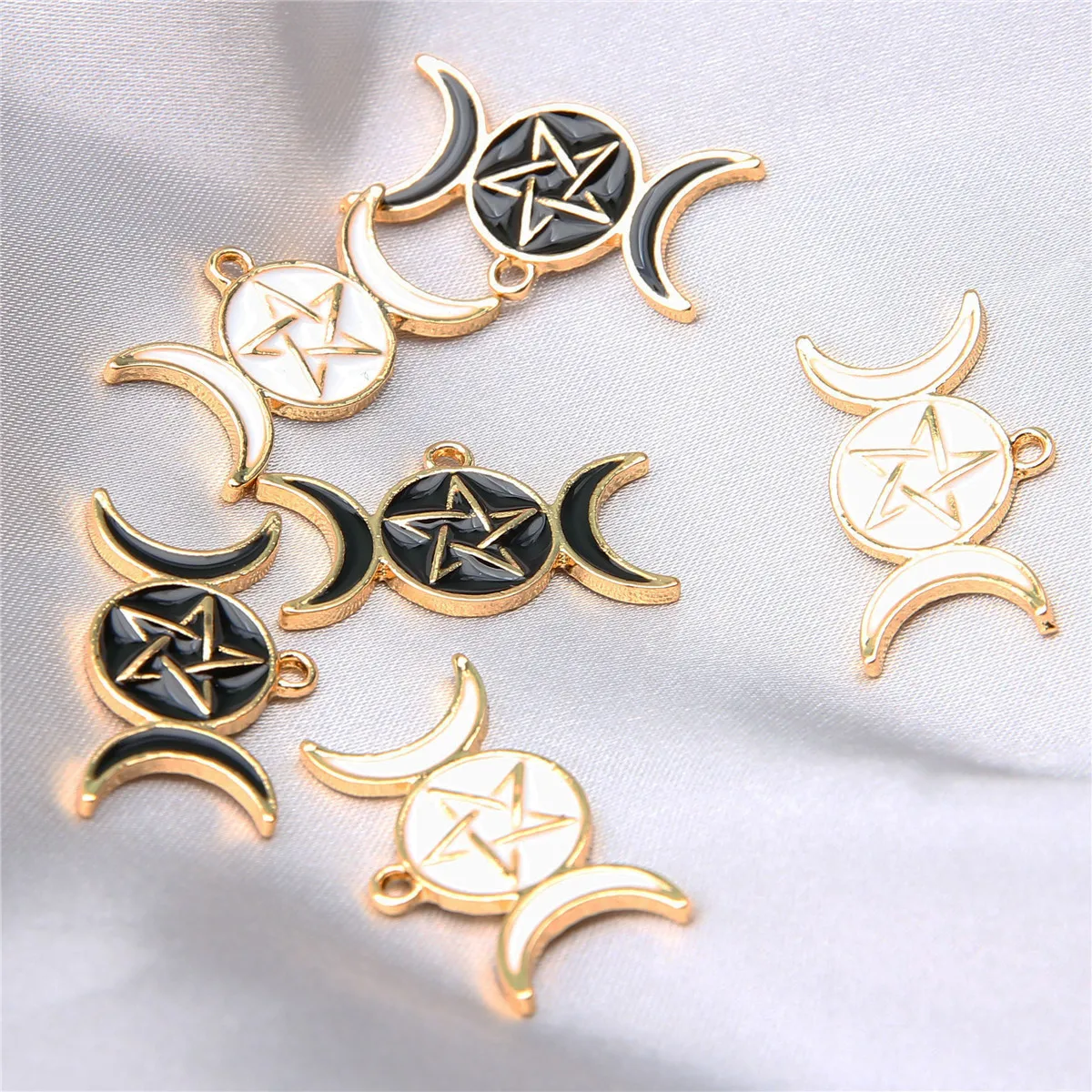 50pcs 27*16mm Star and Moon Combination Enamel Zinc Alloy Pendant Versatile Necklace Keychain Accessories DIY Jewelry Making