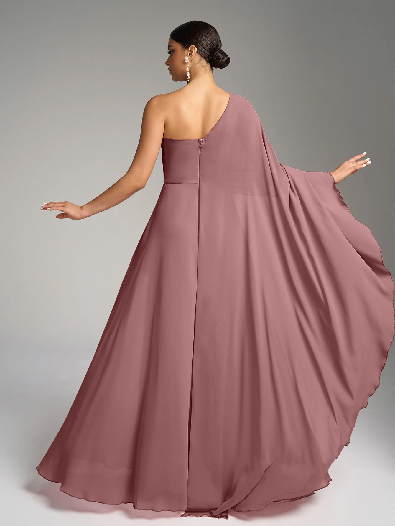 Vestido de Festa Feminino UNITHORSE com Um Ombro e Flores Tridimensionais