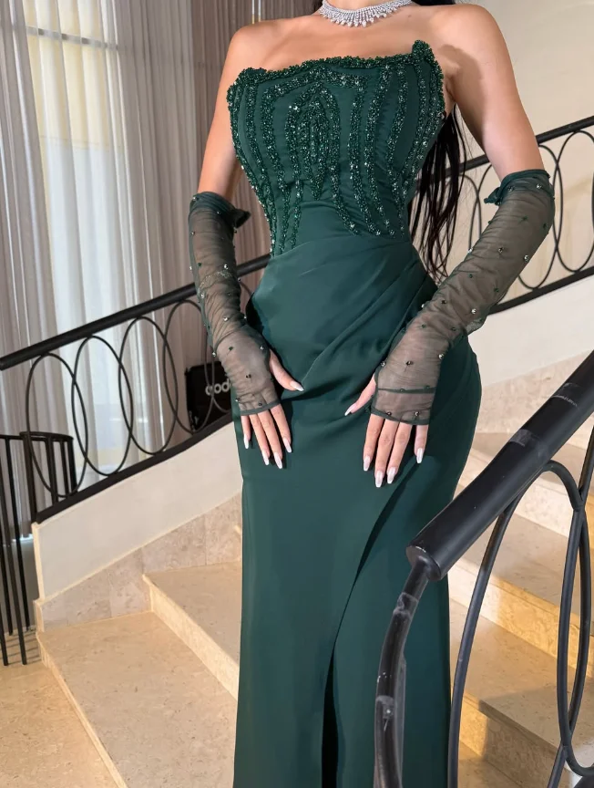 カスタマイズされた高品質ストラップレスフロアレングスしわノースリーブグローブグリーンロングイブニングドレスビーズ付きドレス