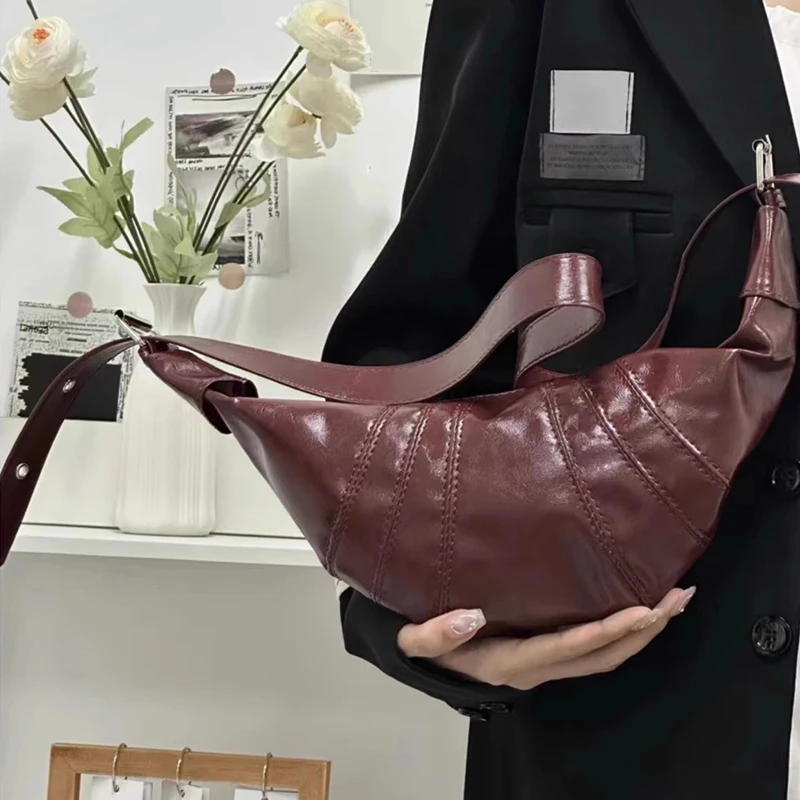 حقائب كتف الهلال للنساء شتاء جديد حقيبة كروسبودي لينة بولي Leather جلد سعة كبيرة للمتسوقين حمل حقيبة المتشرد الإناث