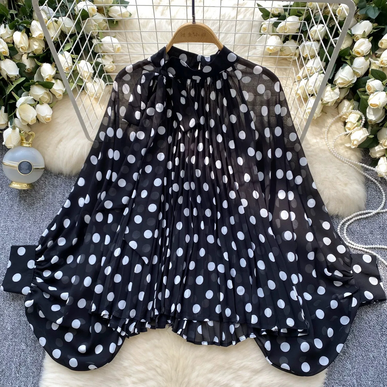 Chic Sister Style Top Blouse New Fashion Bow Tie Lantern Sleeve Polka Dot. Shirt Birthday Dress Femme Elegant Bandage