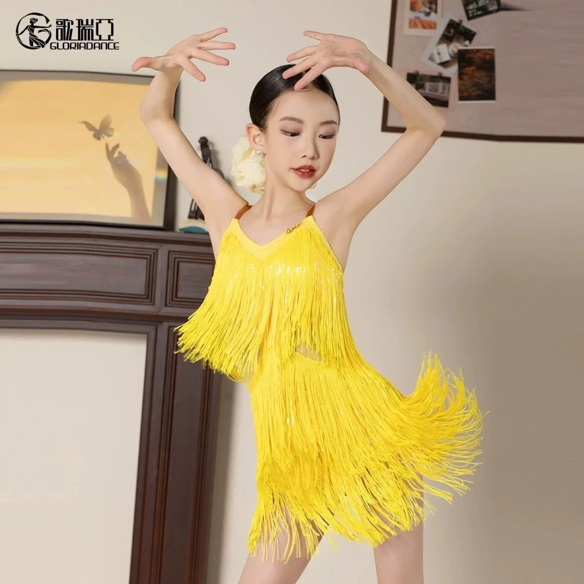 Costume de danse ligne, nouveaux produits, vêtements de danse, jupe à franges, gris argent, robe de danse Latino pour femmes, Costume de scène pour filles