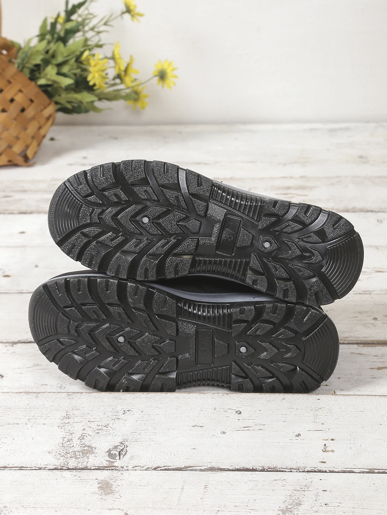 Thumbnail 3 - #13 Best Snow Boots to Buy In 2026