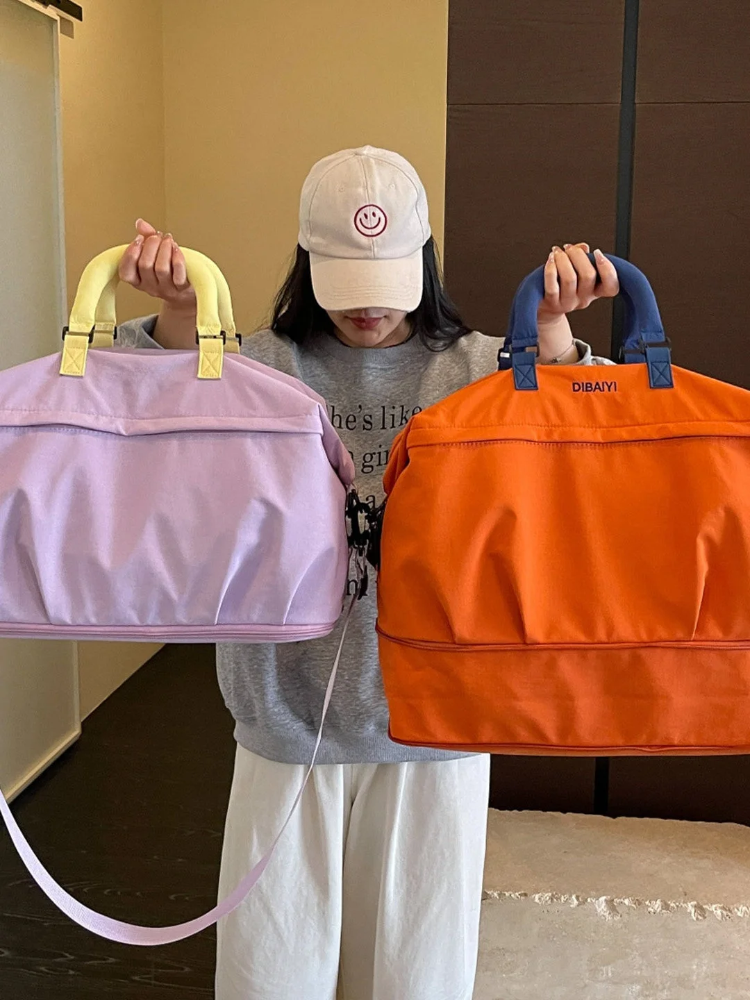 unisex-short-trip-travel-bag-large-capacity-lightweight-sport-fitness-leisure-boarding-luggage-bag-fashionable-trendy-oxford