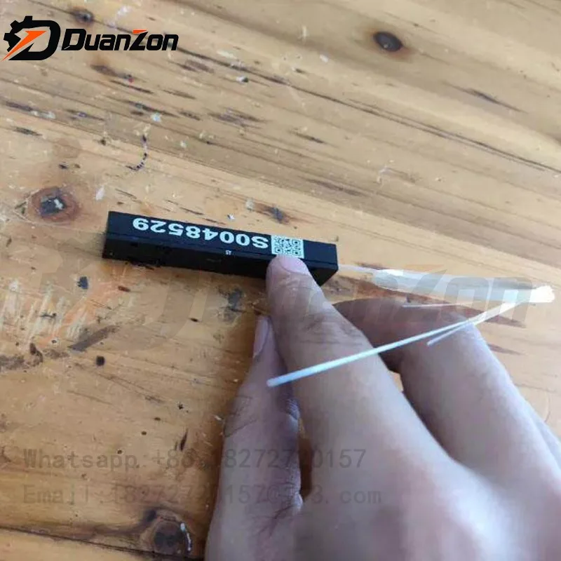 Disassemble. 260W laser beam combiner 8-in-1 head simple processing core diameter 135um