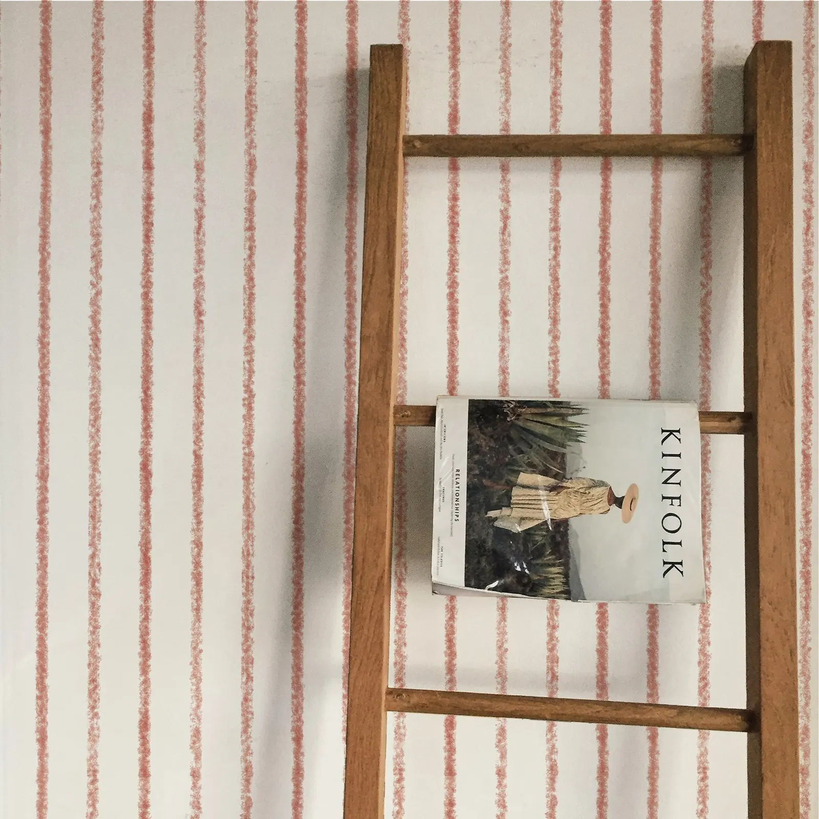 Retro Red Striped Wallpaper Peel and Stick, Timeless Crayon Stripe Wall Mural For Home Decor.Self-adhesive Or Tradition Papers