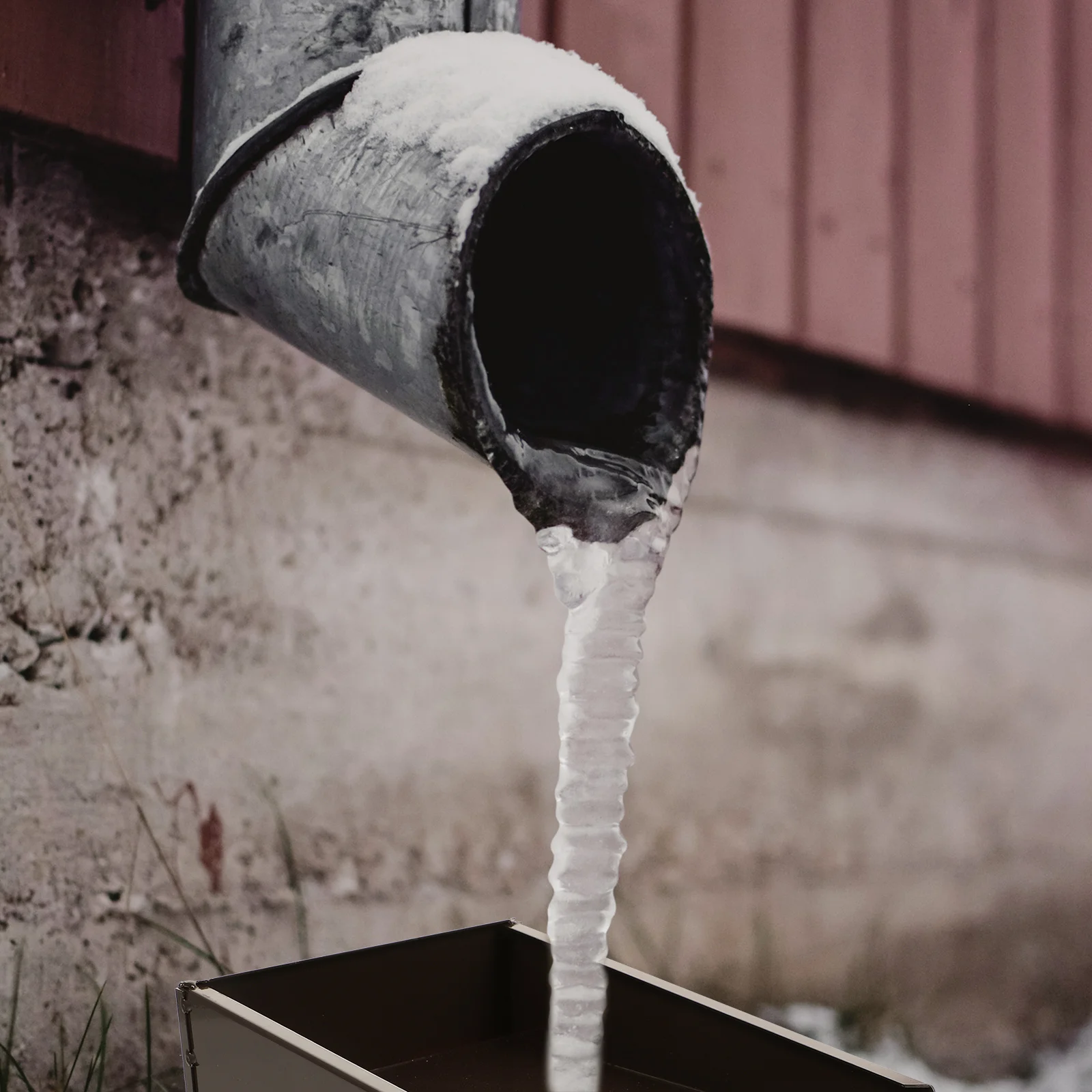 

1Pcs Downspout Splashing Block Aluminium Alloy Splashpan Dustpan Rain Gutter Extender Garden Spouting Tool House Gutter Supply