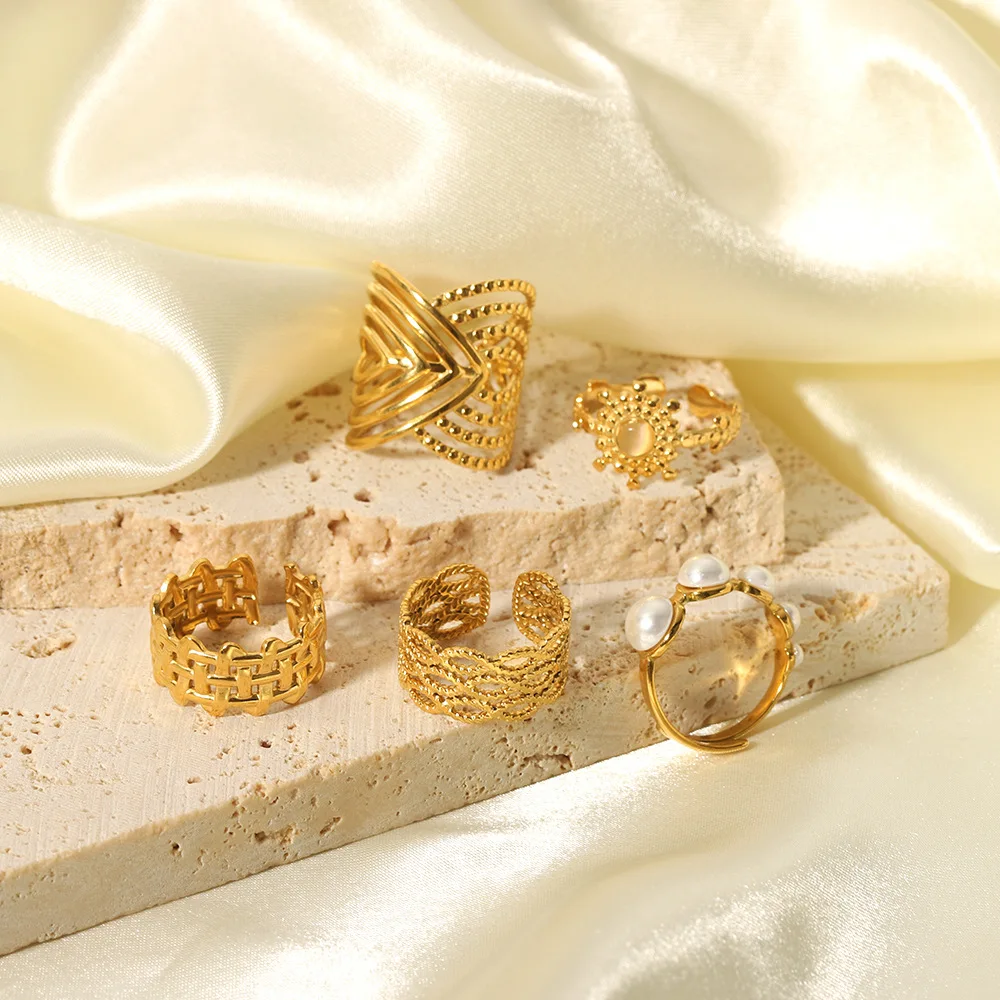 خواتم ذهبية اللون مجوفة قابلة للفتح للنساء على شكل أساور #1