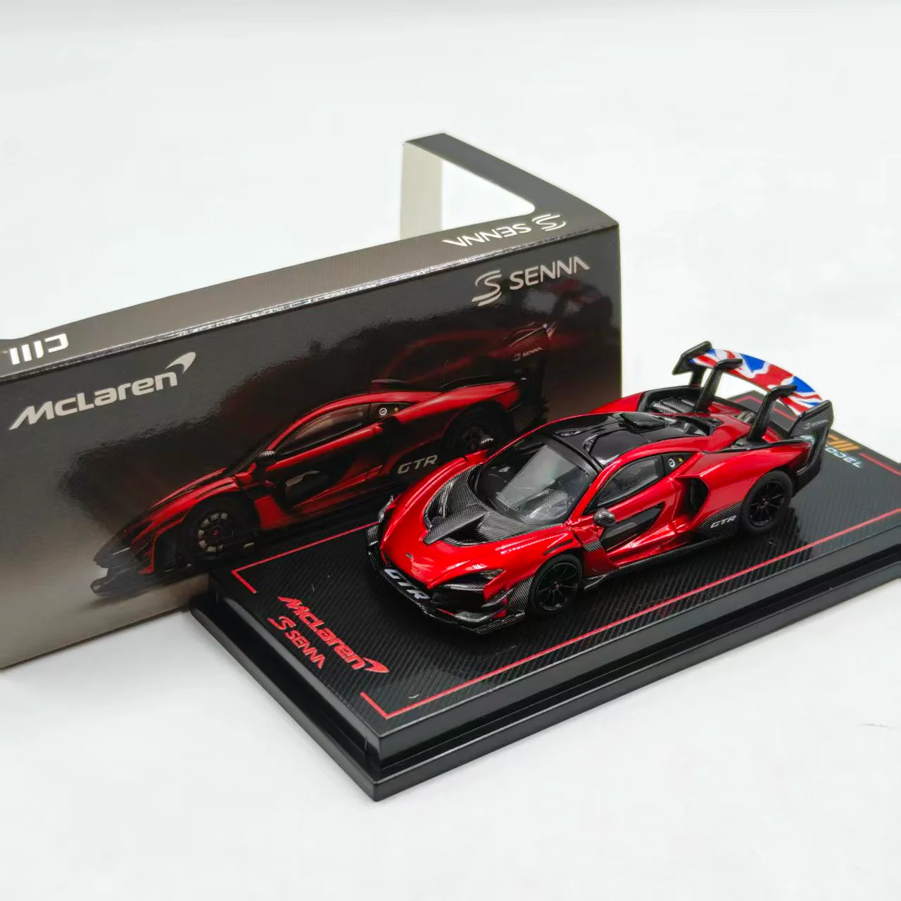 In stock 1: 64 new Senna GTR Chameleon alloy static car model, limited edition, gift, collectible piece