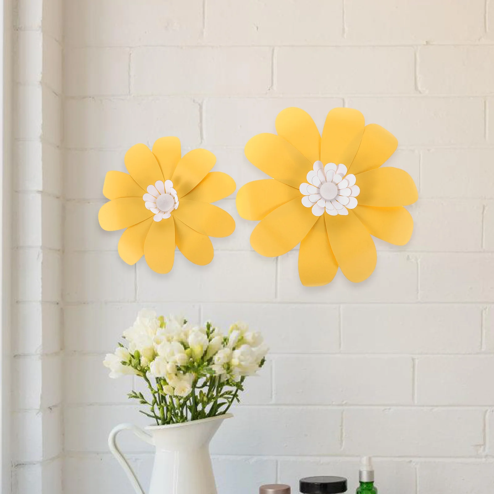 

2 Pcs Venue Setting Props Small Daisy Wall Decoration Paper Flower Decorations for