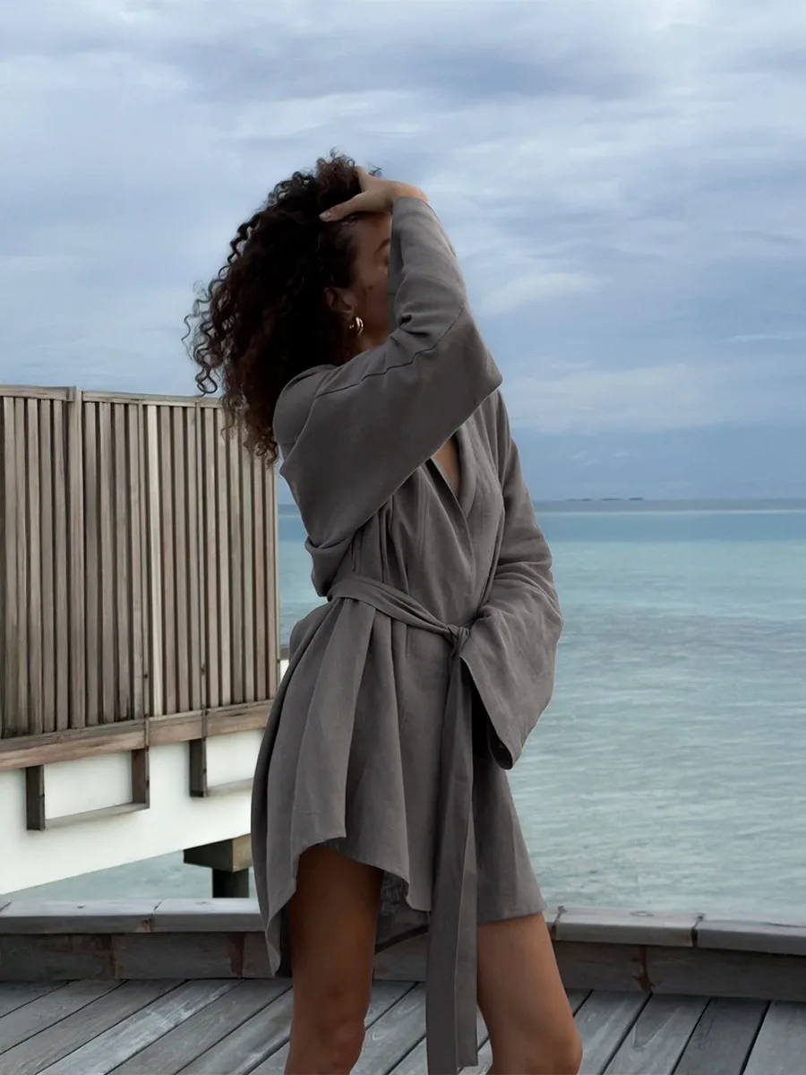 Bornladies Abito a vestaglia in cotone e lino 2025 Autunno Inverno Abito a maniche lunghe in pizzo da donna nuovo Abito da spiaggia casual e confortevole