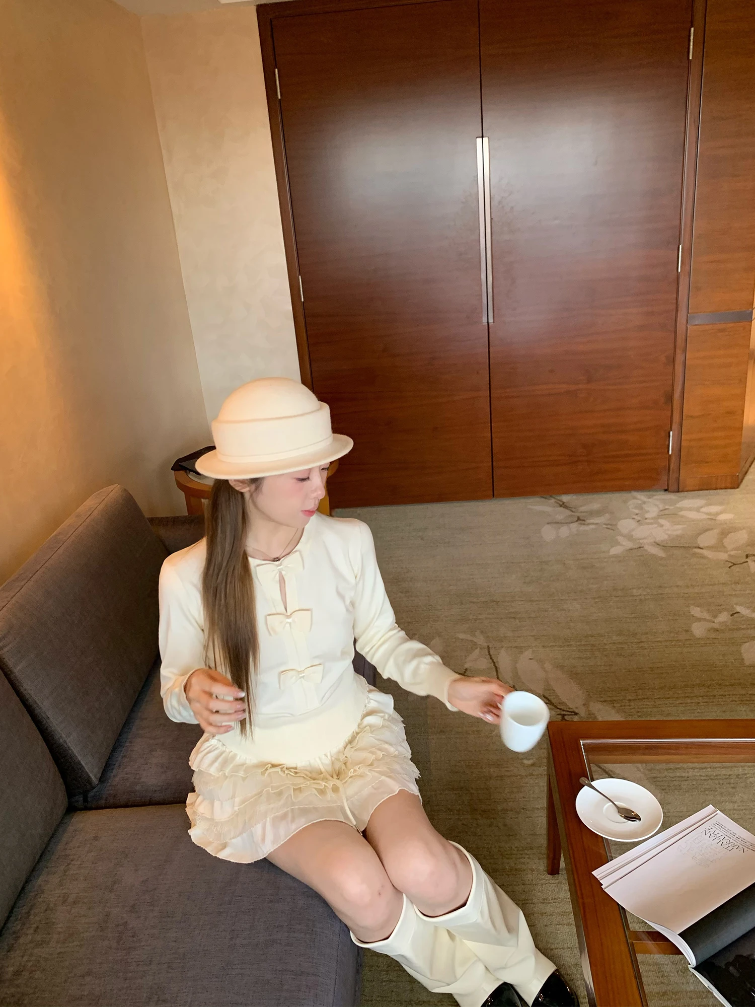 

OKJJ Miu Sle ort Вязаный свитер с узлом Long Sve round Ne Design для женщин Fine Yarn Girl's Faion