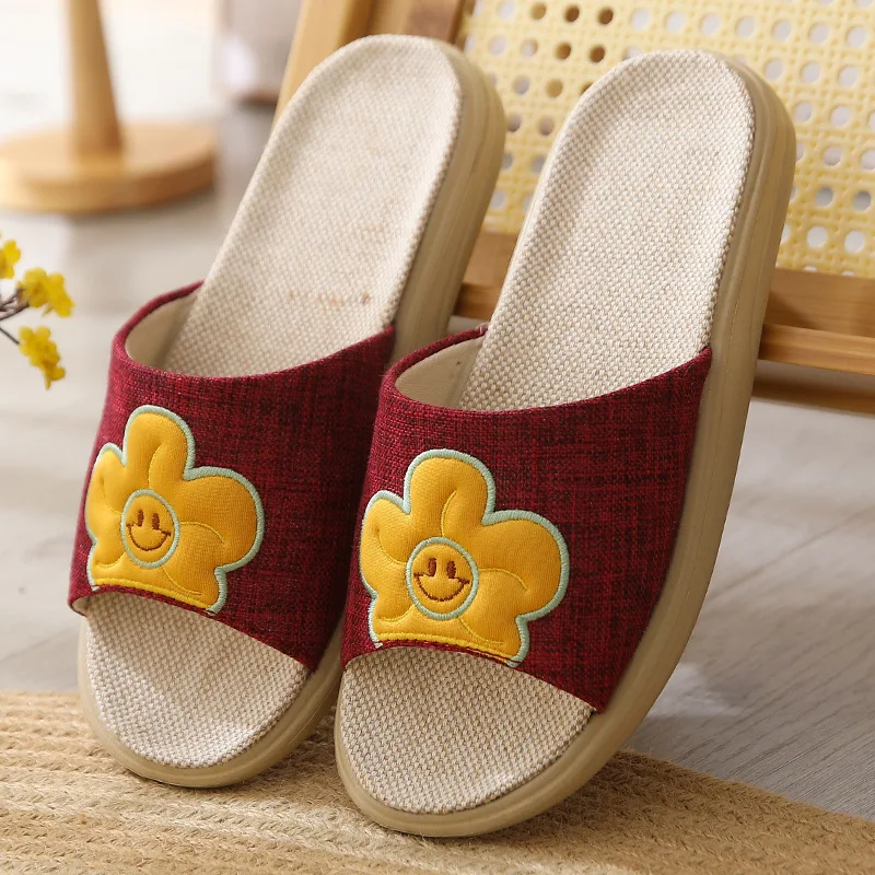 Men'S Straw Slippers Handmade Chinese Sandals Unisex Summer Home Shoes New Couple Shoes Hot Slippers Straw Weave Sandals