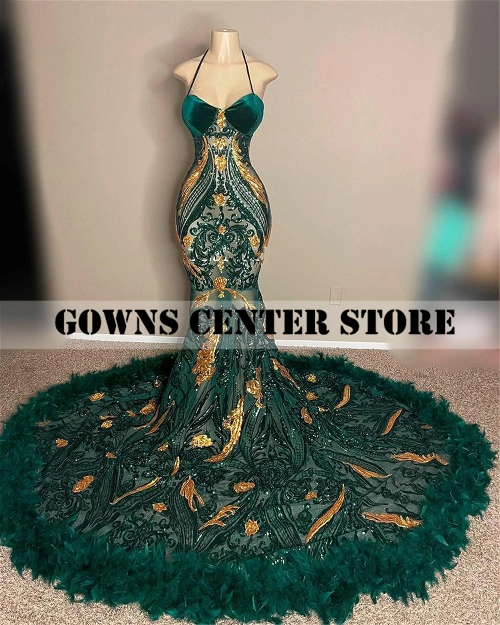 Dunkelgrüne und goldene Pailletten-Spitzenfedern-Abschlussballkleider für schwarze Mädchen, luxuriöses Neckholder-Meerjungfrau-Hochzeitskleid,