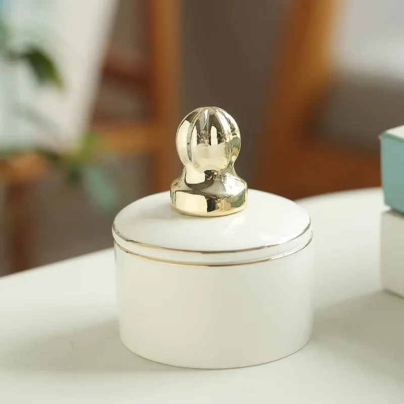Nordic Simple Decorative Ornaments White Porcelain Gold Jewelry Storage Box Creative Gold Animal Candle Aromatherapy Jar
