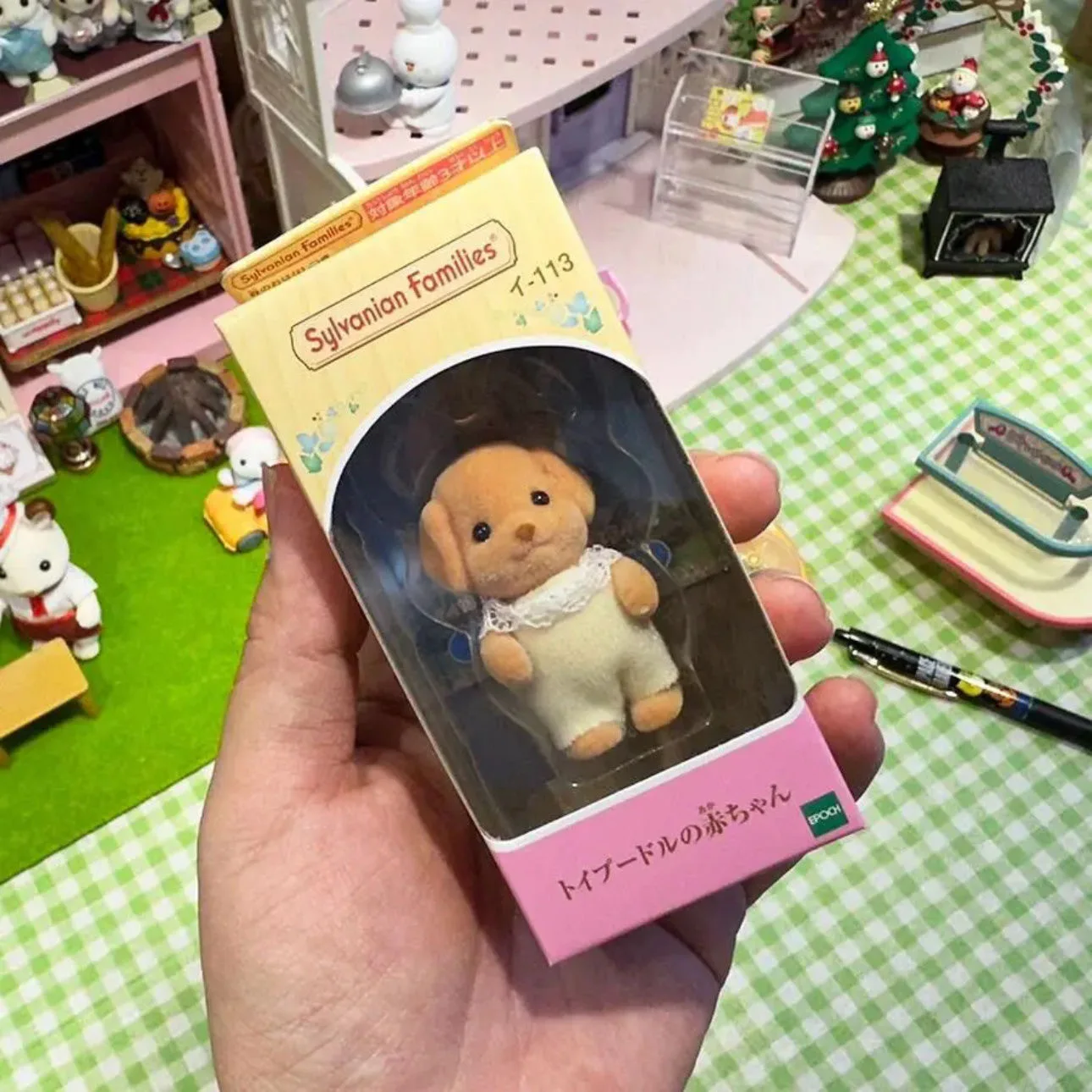 Sylvanian Families Plushie Figurka Kawaii Pudel Lalka Zwierzę Mini Ozdoba Wypchane Zwierzęta Figurka Anime Prezenty Urodzinowe Dla Dzieci